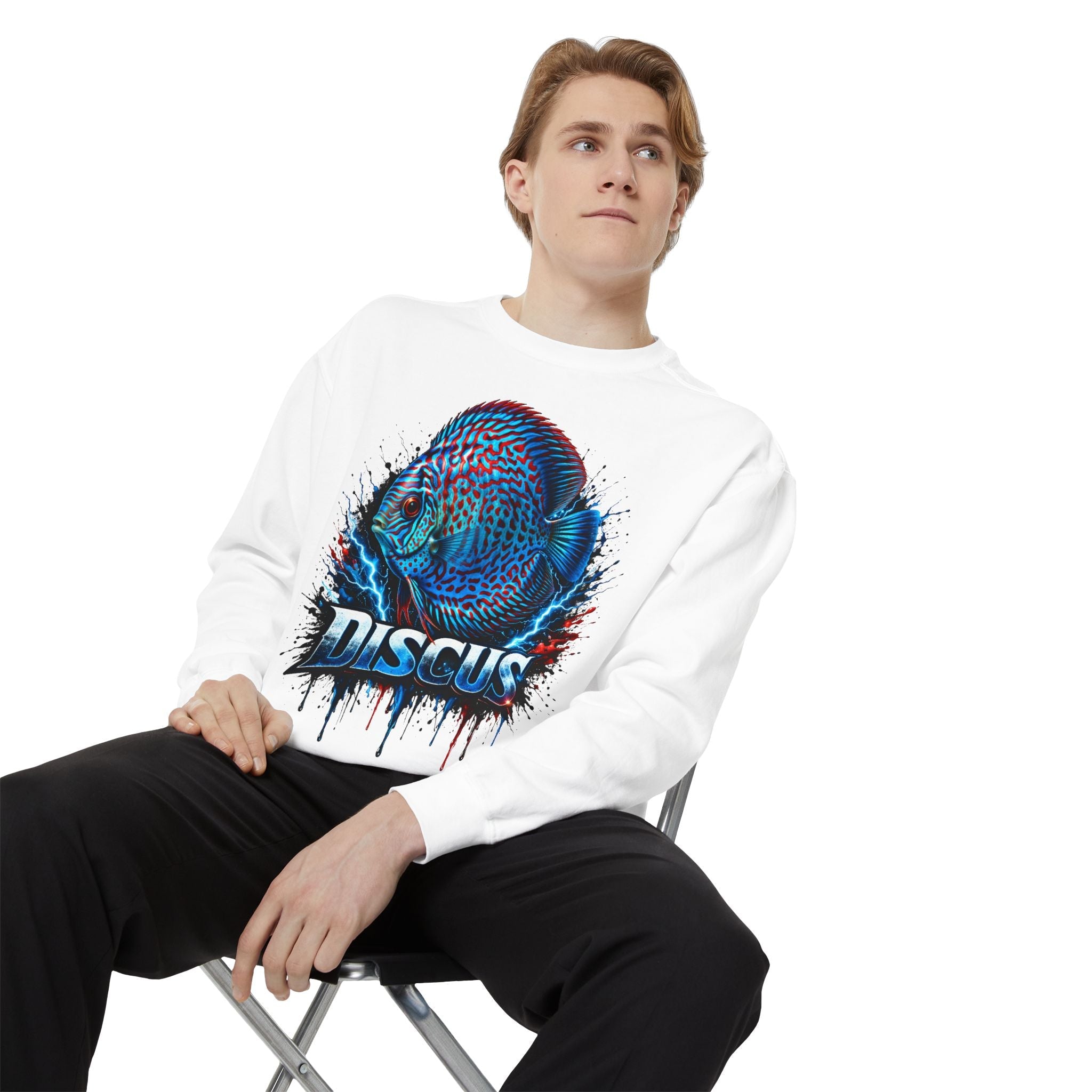 Discus Fish Graphic Sweatshirt — Vibrant Aquarium Lover Crewneck