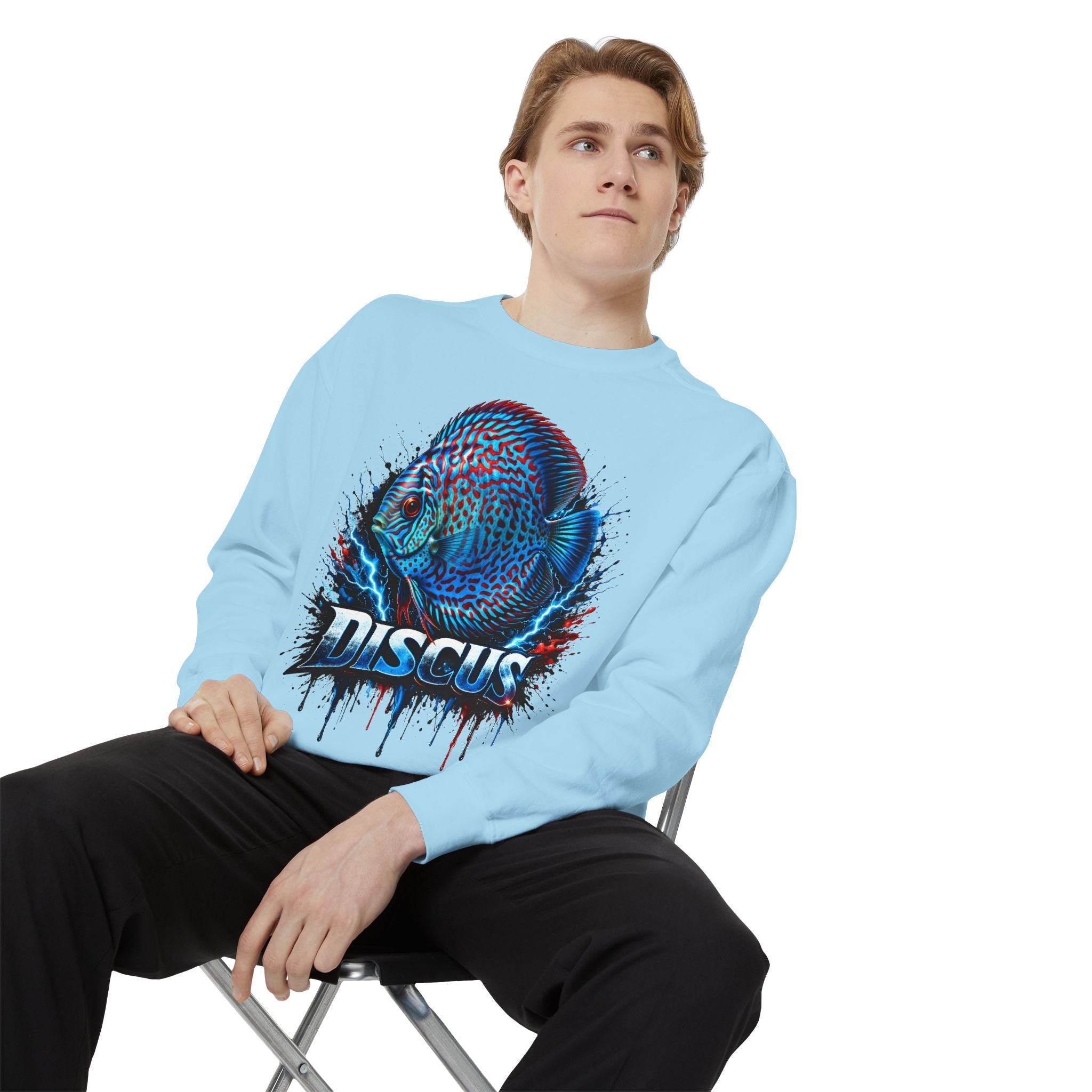 Discus Fish Graphic Sweatshirt — Vibrant Aquarium Lover Crewneck