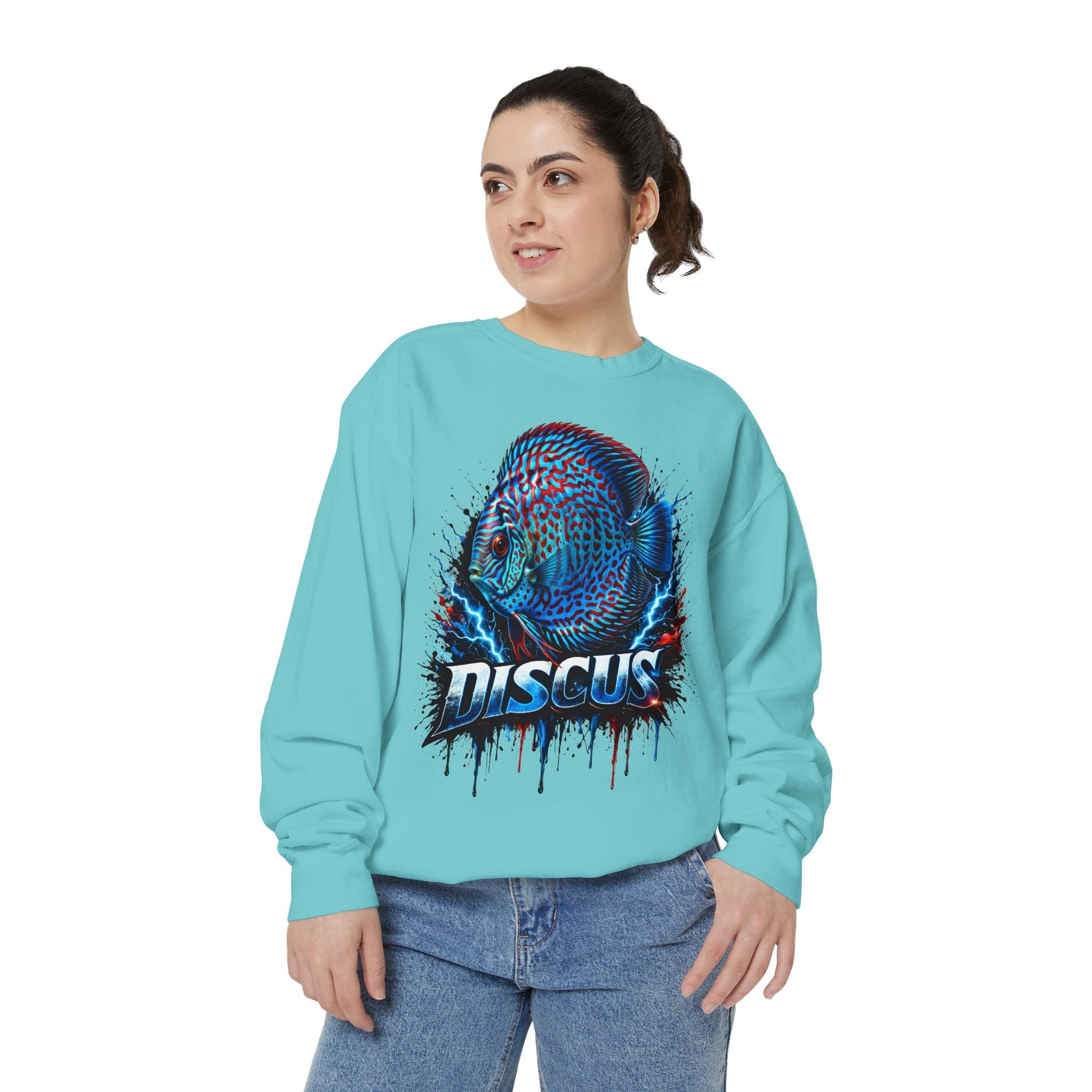 Discus Fish Graphic Sweatshirt — Vibrant Aquarium Lover Crewneck