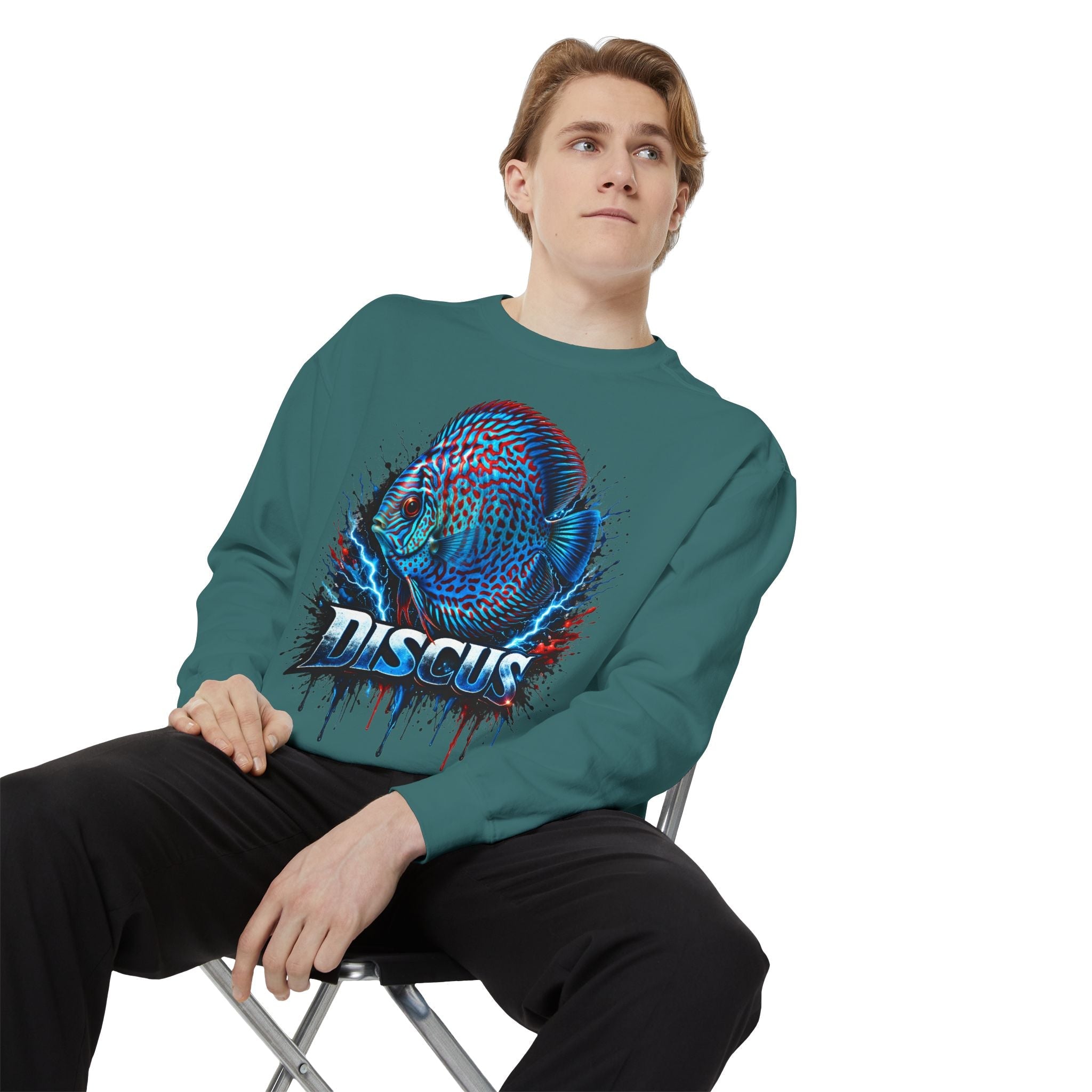 Discus Fish Graphic Sweatshirt — Vibrant Aquarium Lover Crewneck
