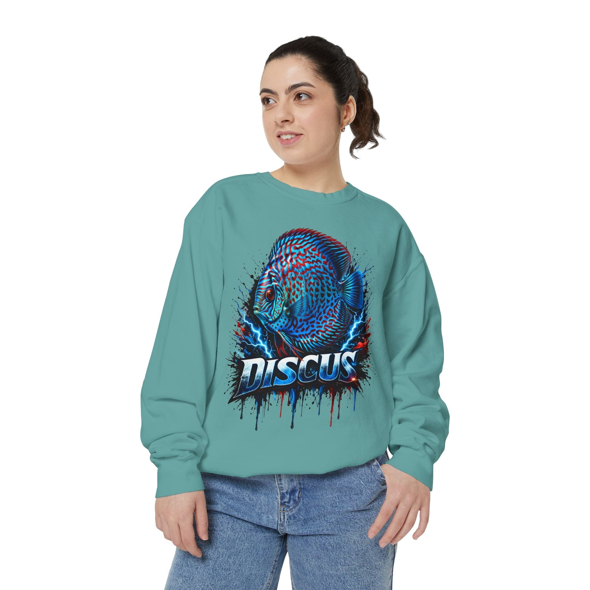 Discus Fish Graphic Sweatshirt — Vibrant Aquarium Lover Crewneck