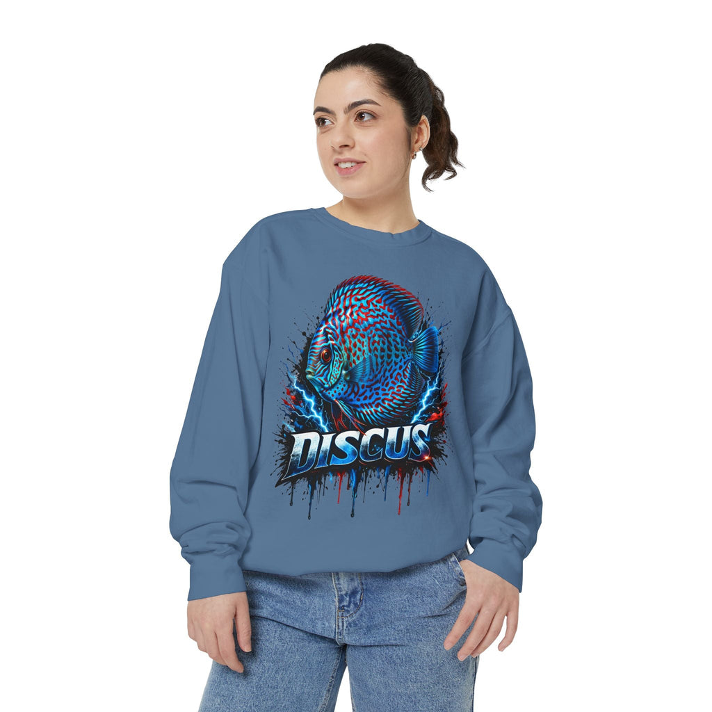 Discus Fish Graphic Sweatshirt — Vibrant Aquarium Lover Crewneck